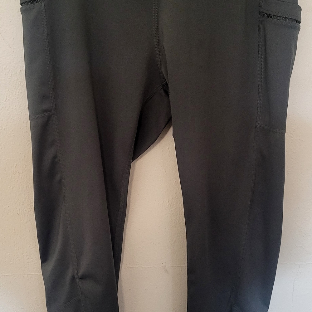 Green Athletic Leggings